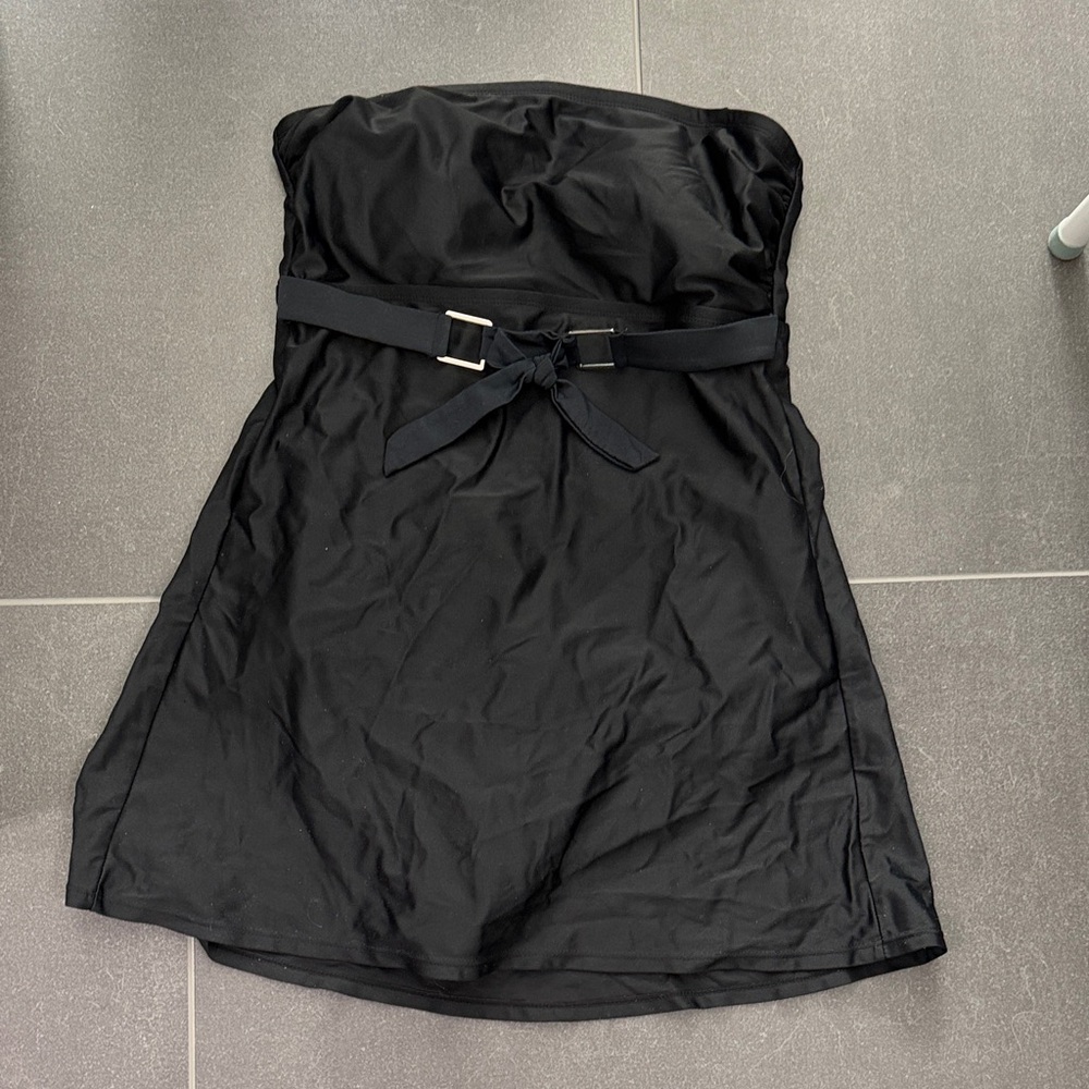 Elegant Black Strapless Dress
